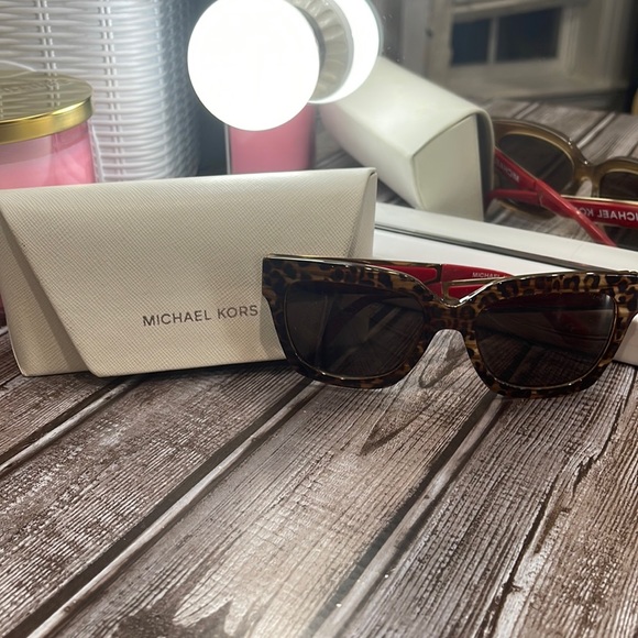 Brand new Michael Kors sunglasses - Picture 1 of 6
